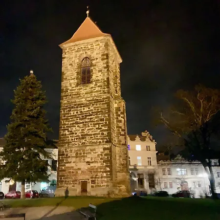 Na Namesti *