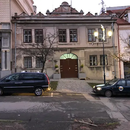 Na Namesti *